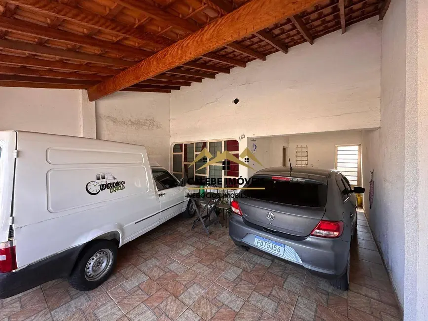 Foto 2 de Casa com 2 quartos à venda, 150m2 em Jardim Nossa Senhora de Fátima, Tatui - SP