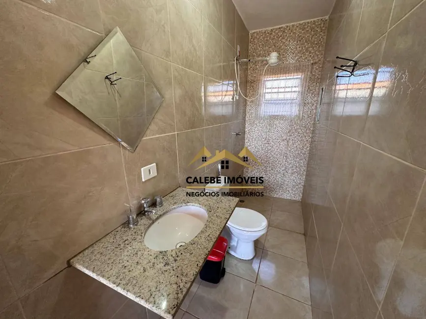 Chácara com 3 quartos à venda, 1000m2 em Jardim Gramado, Tatui - SP - imagem 7 Foto 7 de Chácara com 3 quartos à venda, 1000m2 em Jardim Gramado, Tatui - SP