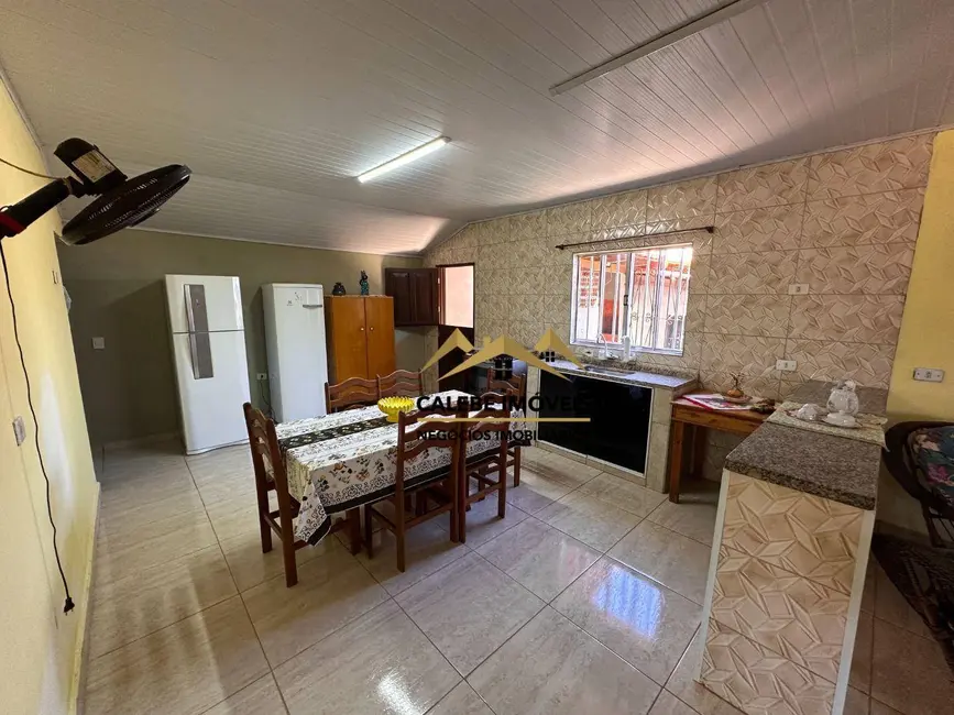 Chácara com 3 quartos à venda, 1000m2 em Jardim Gramado, Tatui - SP - imagem 4 Foto 4 de Chácara com 3 quartos à venda, 1000m2 em Jardim Gramado, Tatui - SP