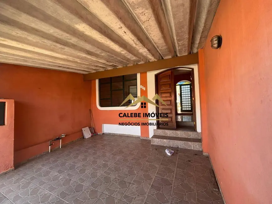 Casa com 3 quartos à venda, 125m2 em Vila Doutor Laurindo, Tatui - SP - imagem 2 Foto 2 de Casa com 3 quartos à venda, 125m2 em Vila Doutor Laurindo, Tatui - SP