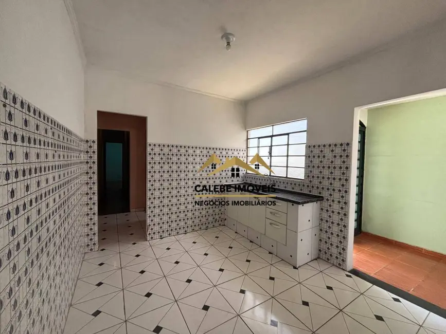 Casa com 3 quartos à venda, 125m2 em Vila Doutor Laurindo, Tatui - SP - imagem 5 Foto 5 de Casa com 3 quartos à venda, 125m2 em Vila Doutor Laurindo, Tatui - SP