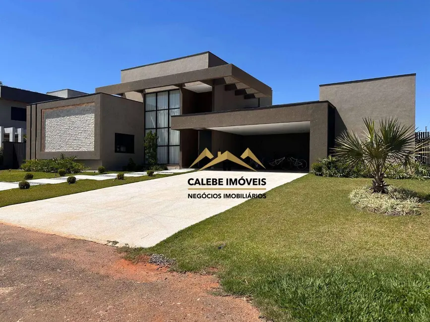 Foto 1 de Casa de Condomínio com 5 quartos à venda, 1000m2 em Cesario Lange - SP