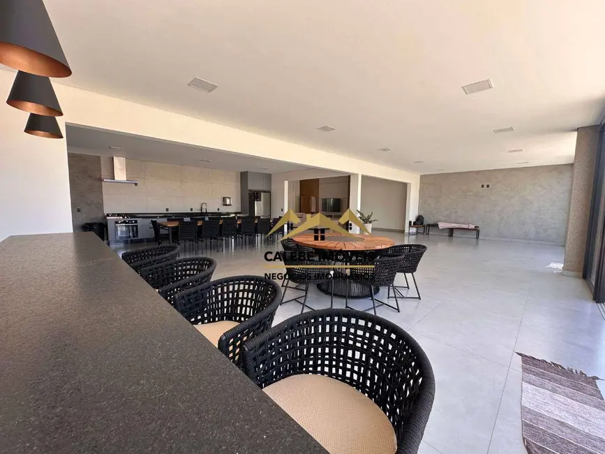 Foto 6 de Casa de Condomínio com 5 quartos à venda, 1000m2 em Cesario Lange - SP