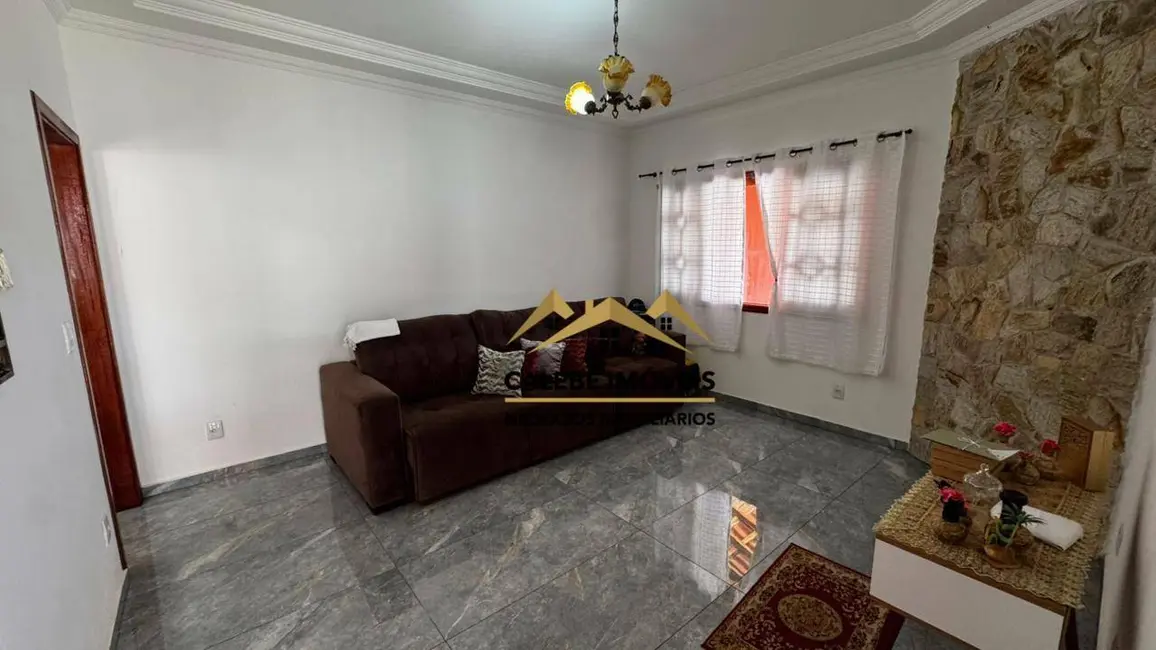 Foto 4 de Casa com 2 quartos à venda, 196m2 em Tatui - SP