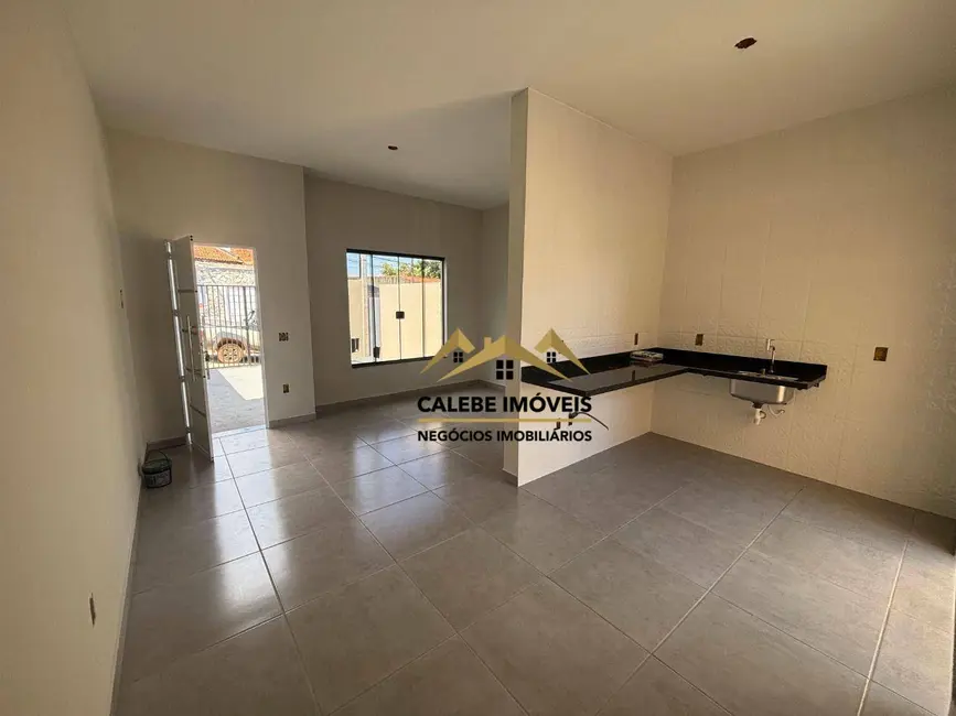 Foto 8 de Casa com 2 quartos à venda, 125m2 em Jardim Rosa Garcia, Tatui - SP