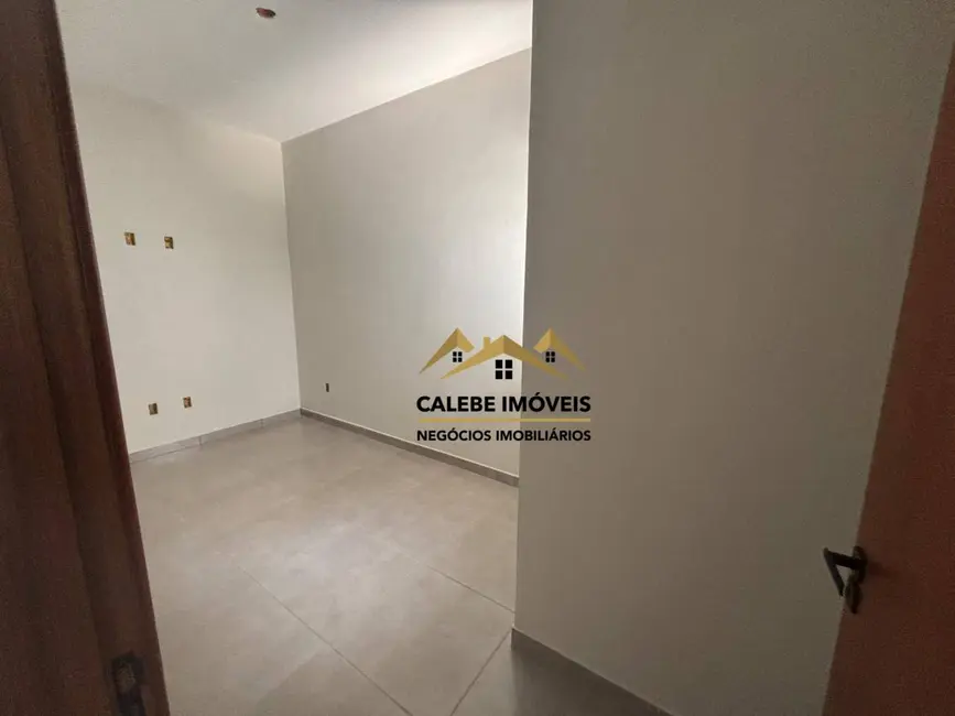 Foto 6 de Casa com 2 quartos à venda, 125m2 em Jardim Rosa Garcia, Tatui - SP