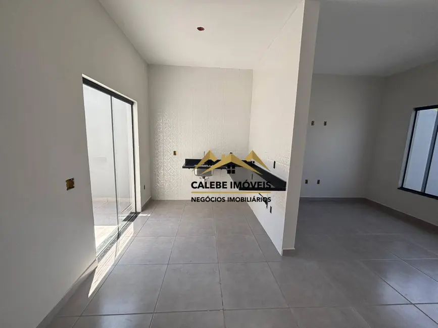 Foto 3 de Casa com 2 quartos à venda, 125m2 em Jardim Rosa Garcia, Tatui - SP