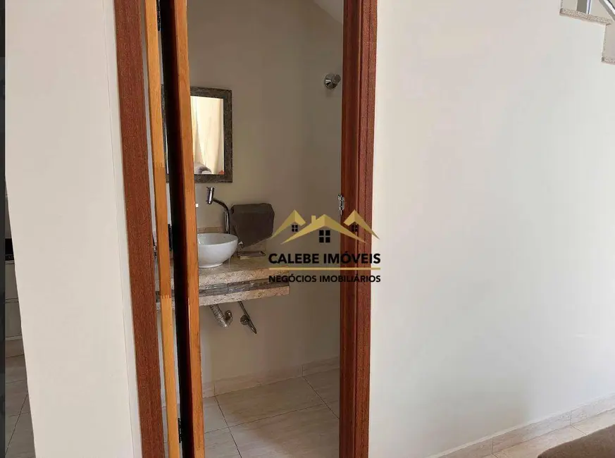 Foto 6 de Casa de Condomínio com 3 quartos à venda, 300m2 em Vila Monte Verde, Tatui - SP