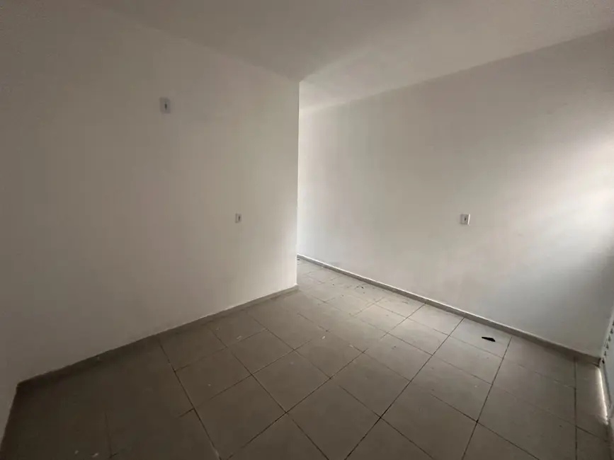 Casa com 2 quartos para alugar, 125m2 em Tatui - SP - imagem 5 Foto 5 de Casa com 2 quartos para alugar, 125m2 em Tatui - SP