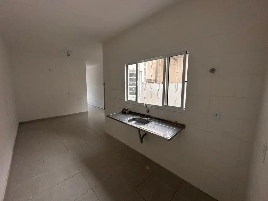 Casa com 2 quartos para alugar, 125m2 em Tatui - SP - imagem 8 Foto 8 de Casa com 2 quartos para alugar, 125m2 em Tatui - SP