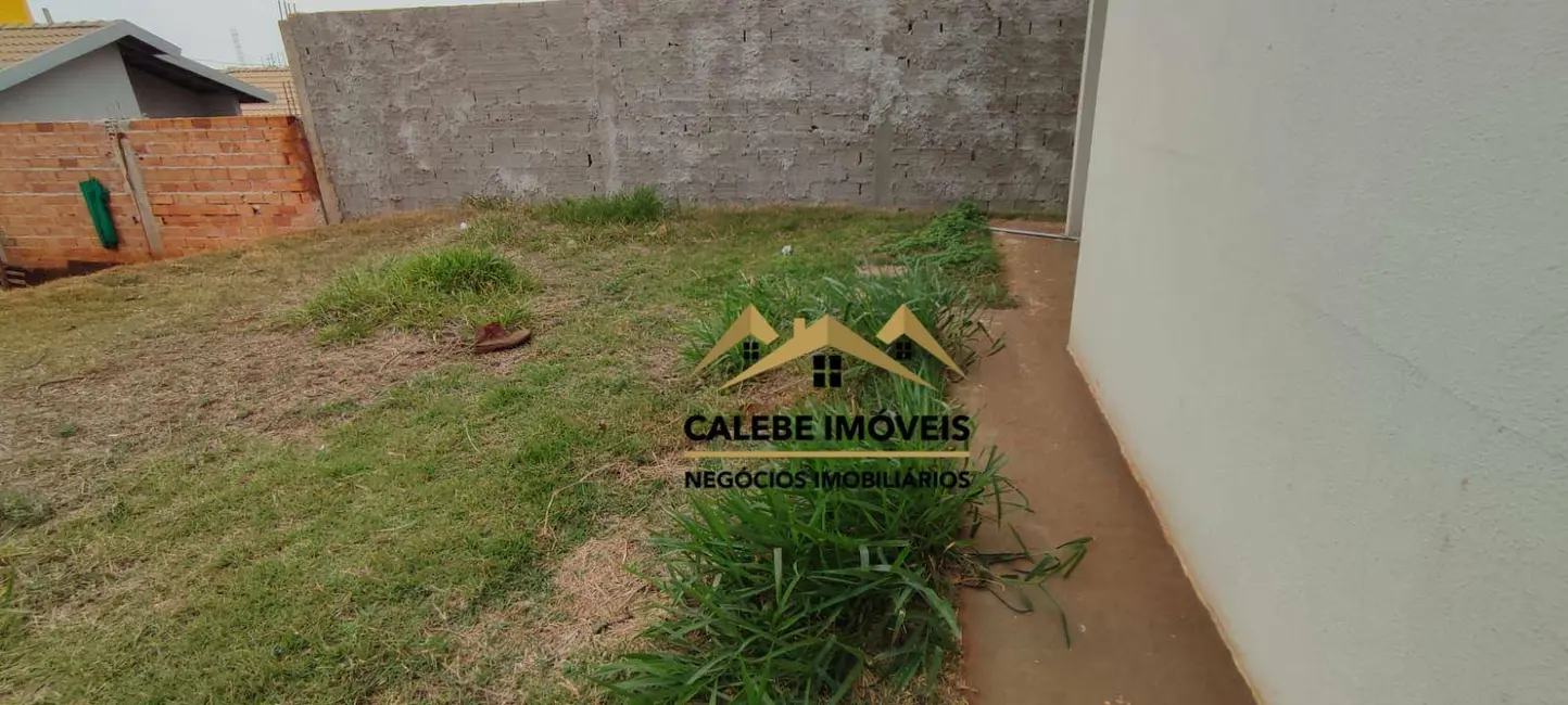 Foto 8 de Casa com 2 quartos à venda, 176m2 em Tatui - SP