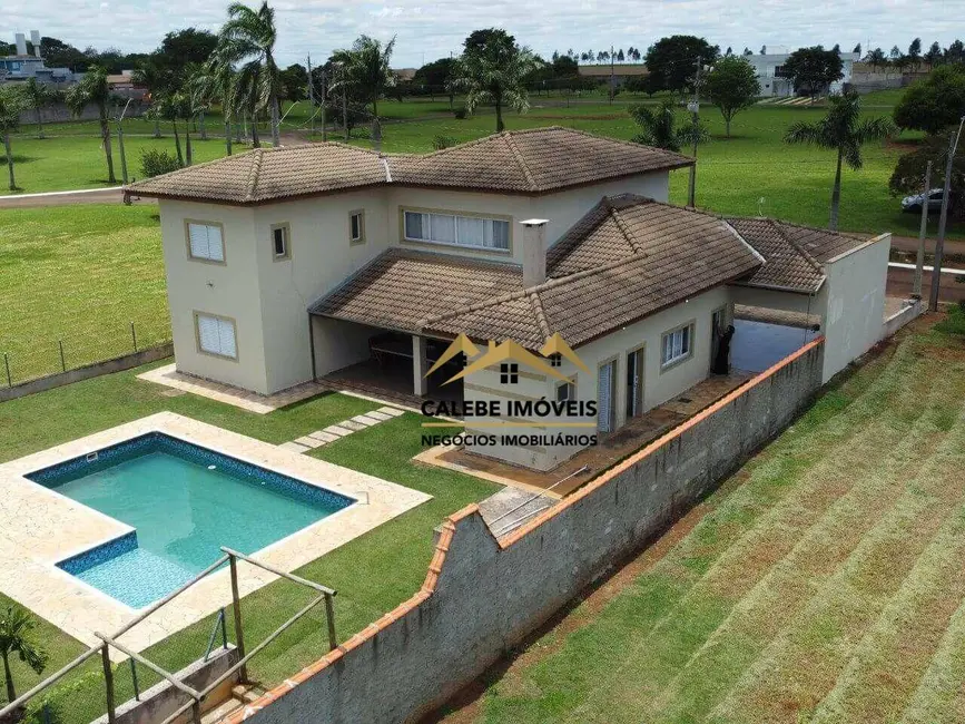 Foto 5 de Sobrado com 4 quartos à venda, 1000m2 em Cesario Lange - SP