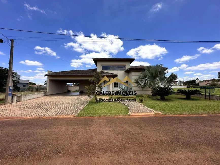 Foto 1 de Sobrado com 4 quartos à venda, 1000m2 em Cesario Lange - SP