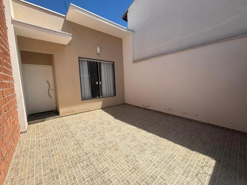 Foto 2 de Casa com 2 quartos à venda, 125m2 em Jardim Santa Rita de Cássia, Tatui - SP