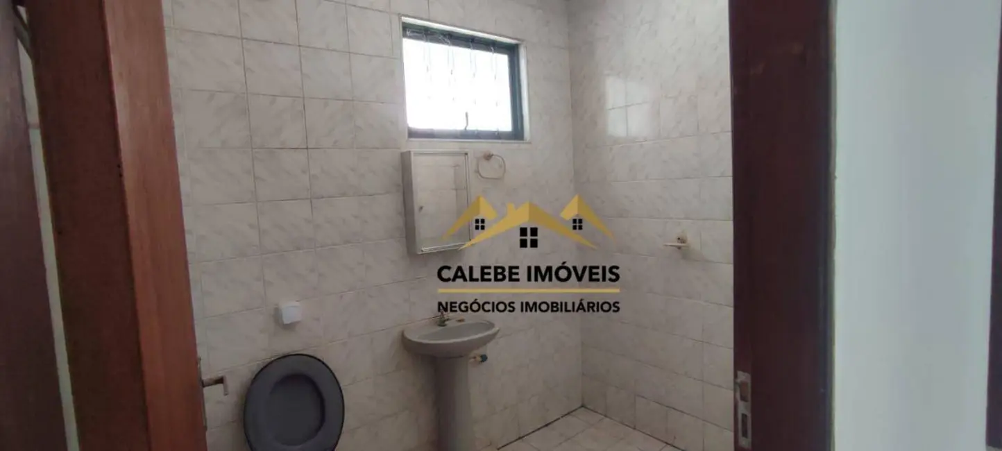 Foto 9 de Casa com 2 quartos à venda, 132m2 em Jardim Rosa Garcia, Tatui - SP