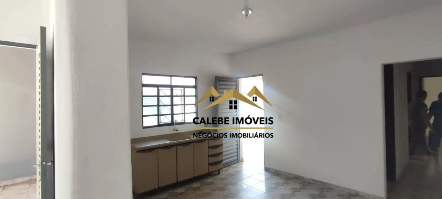 Foto 8 de Casa com 2 quartos à venda, 132m2 em Jardim Rosa Garcia, Tatui - SP