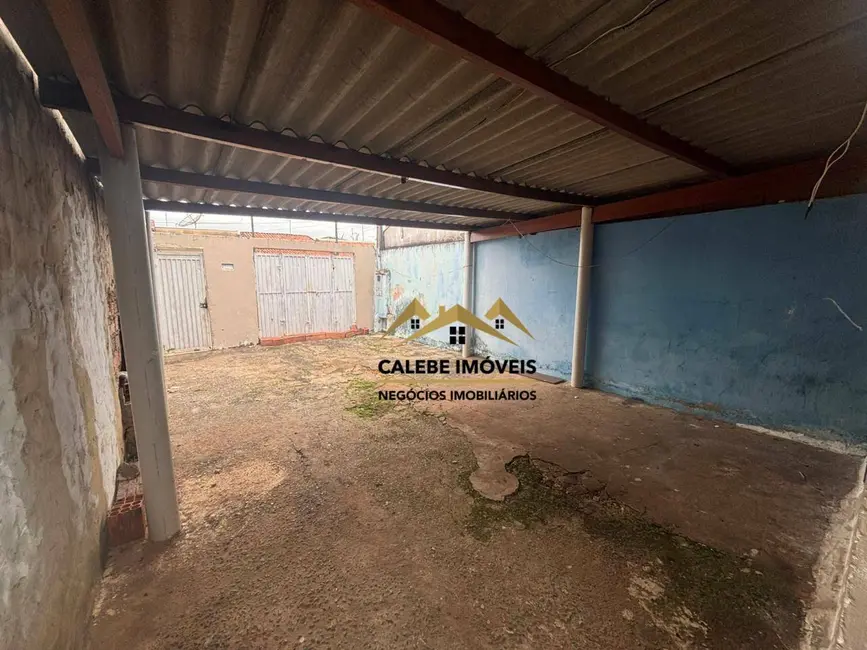 Foto 4 de Casa com 2 quartos à venda, 150m2 em Jardim Thomaz Guedes, Tatui - SP