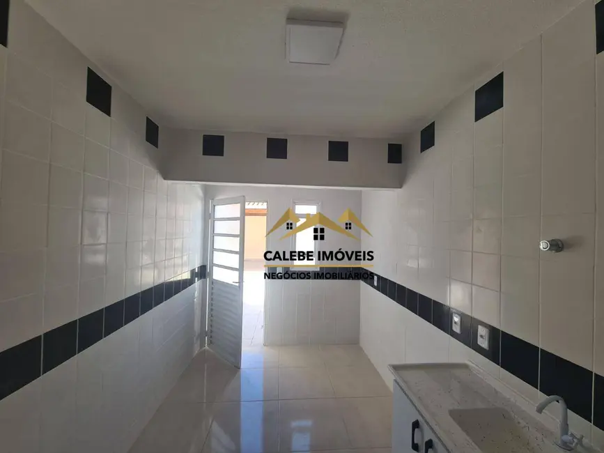Foto 4 de Casa com 2 quartos à venda, 176m2 em Tatui - SP