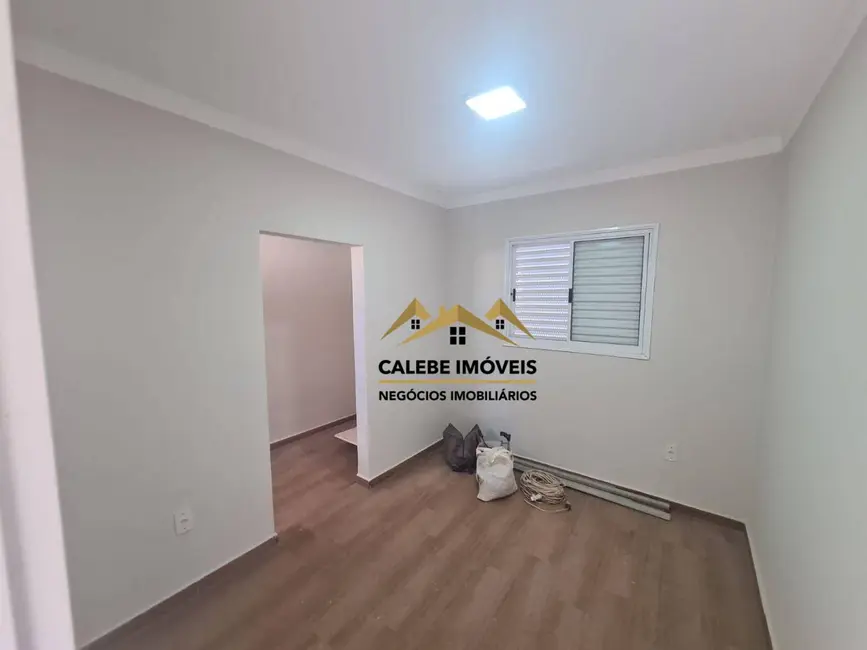 Foto 7 de Casa com 2 quartos à venda, 176m2 em Tatui - SP