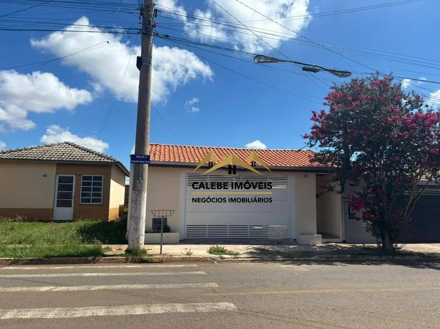 Foto 2 de Casa com 2 quartos à venda, 176m2 em Tatui - SP