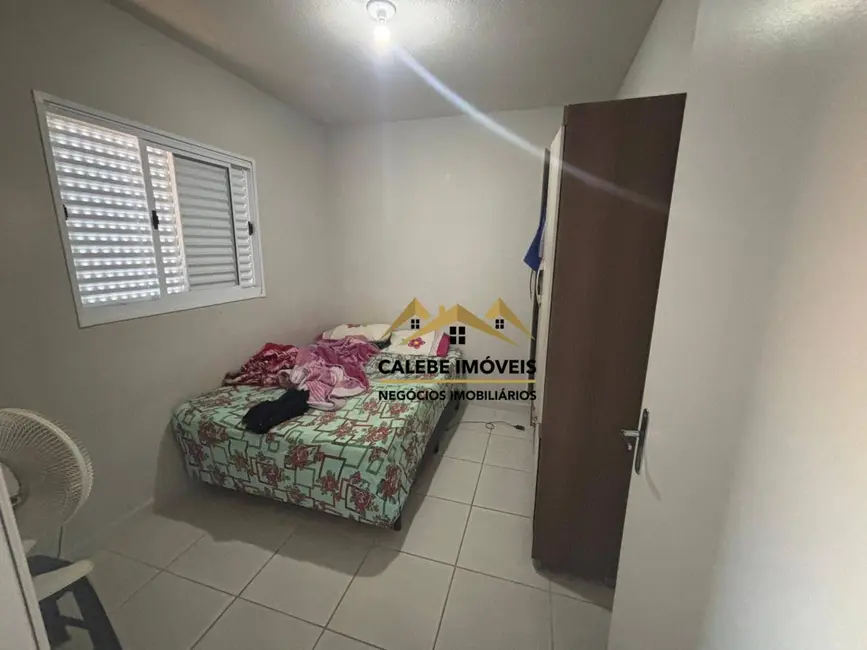 Foto 8 de Casa com 2 quartos à venda, 176m2 em Tatui - SP