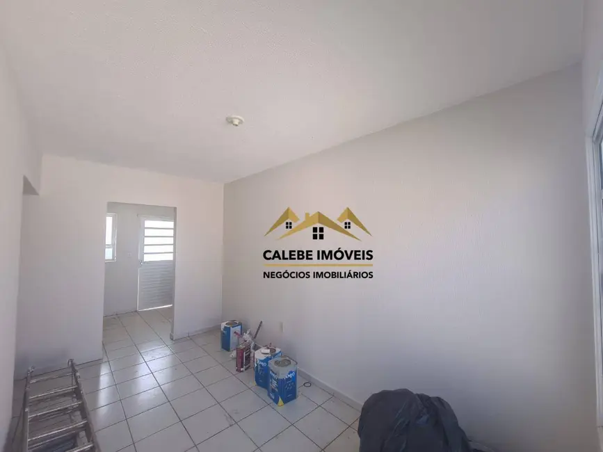 Foto 4 de Casa com 2 quartos à venda, 176m2 em Tatui - SP