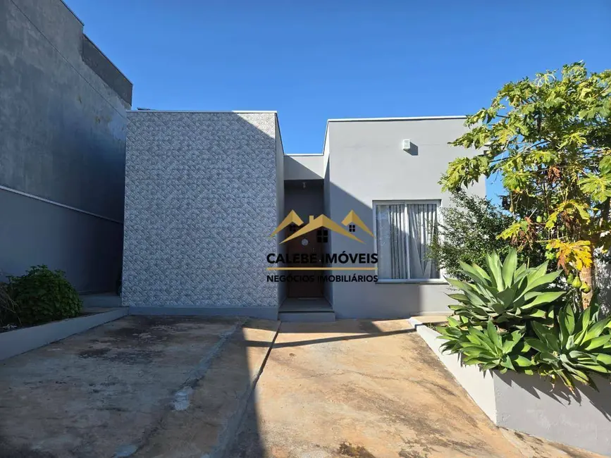 Foto 2 de Casa de Condomínio com 3 quartos à venda, 233m2 em Tatui - SP