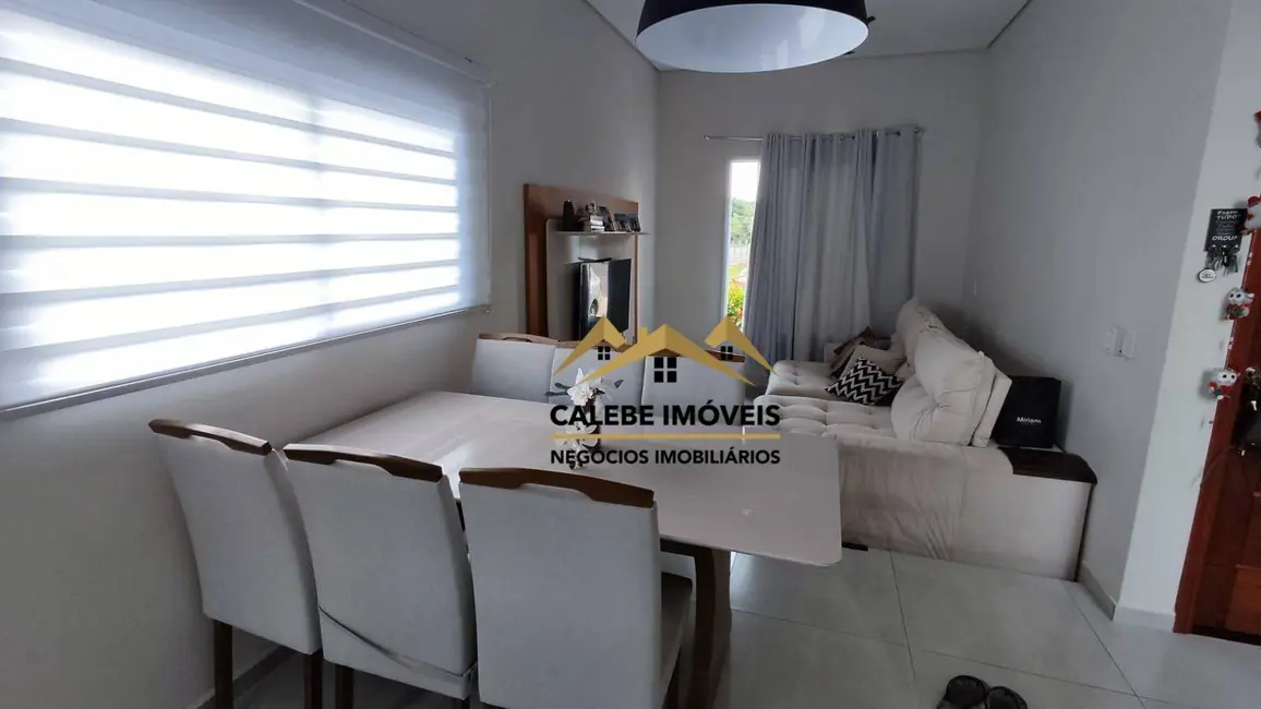 Foto 6 de Casa de Condomínio com 3 quartos à venda, 233m2 em Tatui - SP