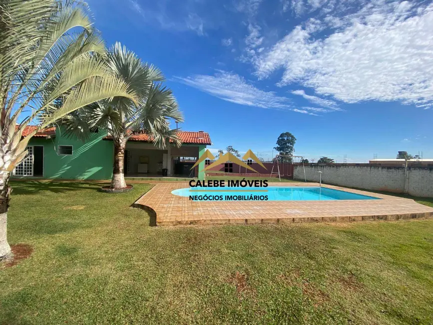 Foto 1 de Chácara com 2 quartos à venda, 4243m2 em Vale dos Lagos, Tatui - SP