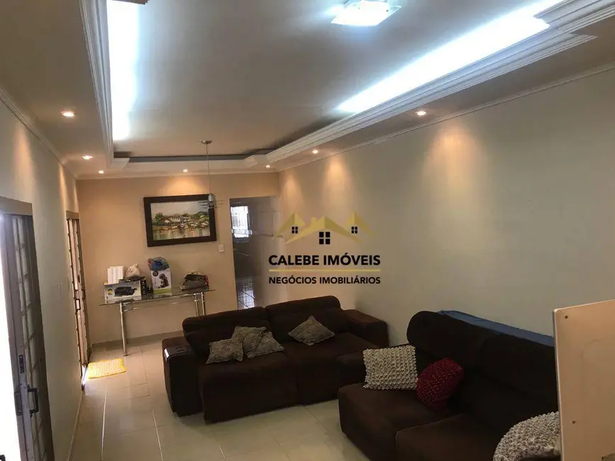 Casa com 2 quartos à venda, 150m2 em Vila Doutor Laurindo, Tatui - SP - imagem 3 Foto 3 de Casa com 2 quartos à venda, 150m2 em Vila Doutor Laurindo, Tatui - SP