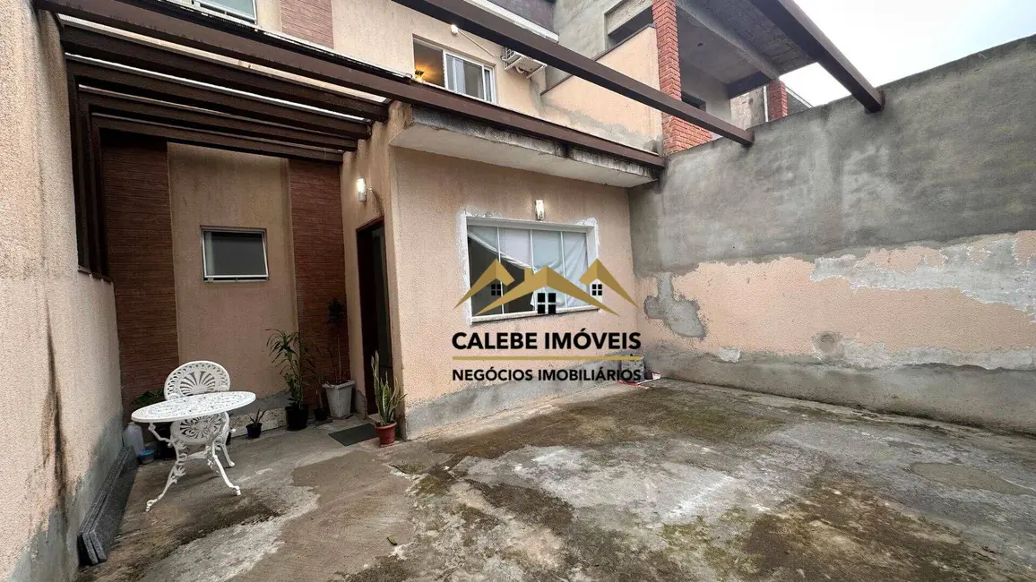 Foto 1 de Sobrado com 3 quartos à venda, 132m2 em Tatui - SP