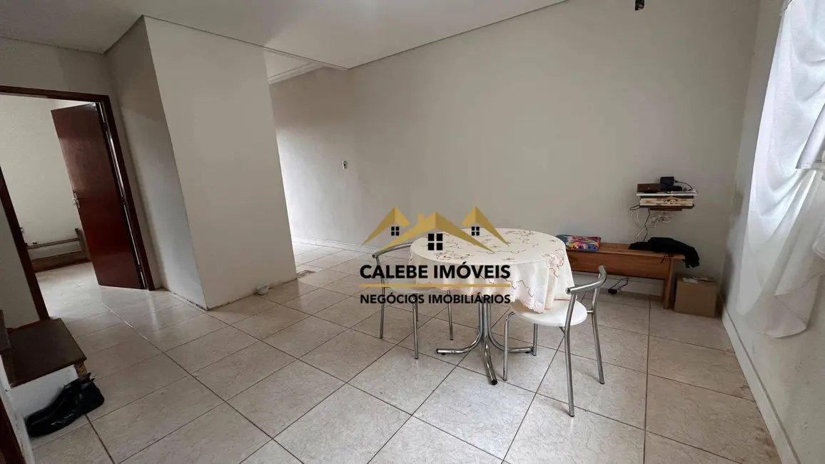 Foto 2 de Sobrado com 3 quartos à venda, 132m2 em Tatui - SP