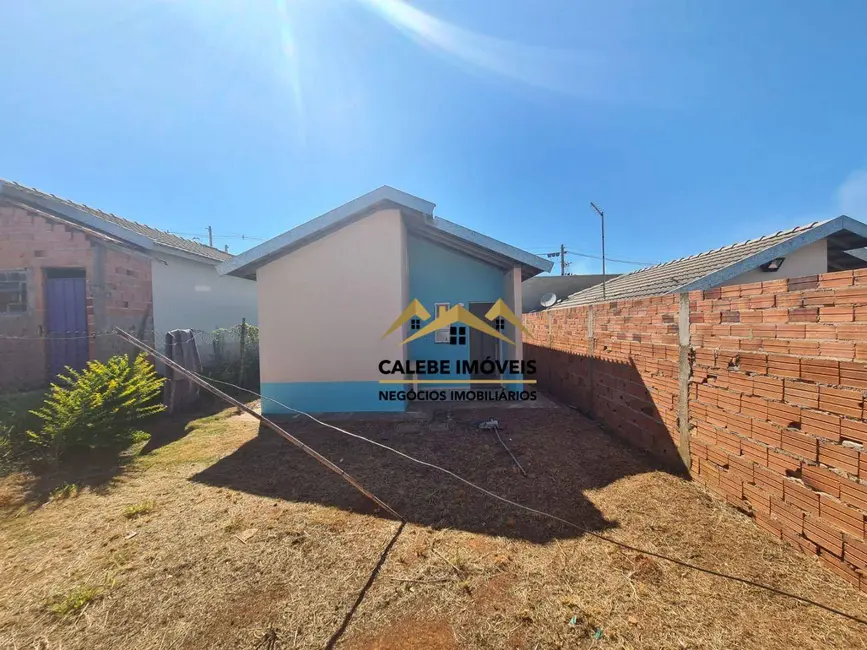 Foto 7 de Casa com 2 quartos à venda, 176m2 em Tatui - SP