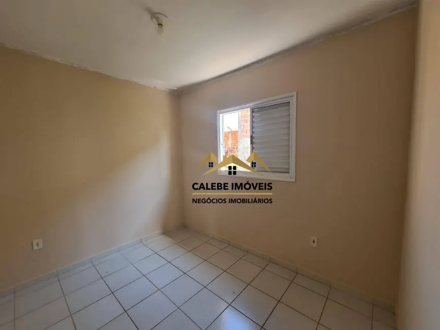 Foto 8 de Casa com 2 quartos à venda, 176m2 em Tatui - SP