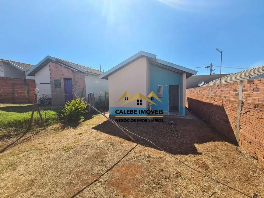 Foto 4 de Casa com 2 quartos à venda, 176m2 em Tatui - SP