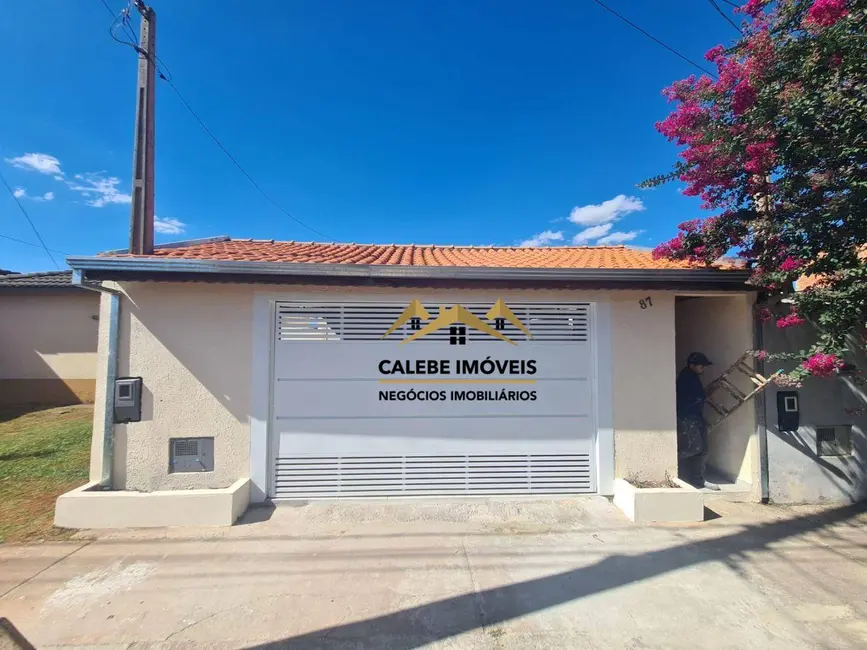 Foto 1 de Casa com 2 quartos à venda, 176m2 em Tatui - SP