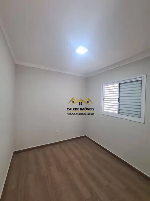 Foto 8 de Casa com 2 quartos à venda, 176m2 em Tatui - SP