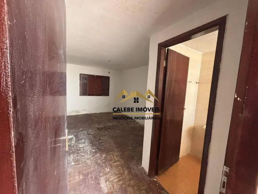 Foto 6 de Casa com 5 quartos à venda, 224m2 em Chácara Junqueira, Tatui - SP