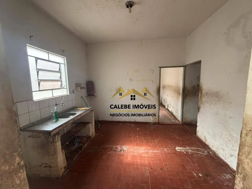 Foto 5 de Casa com 2 quartos à venda, 140m2 em Centro, Tatui - SP