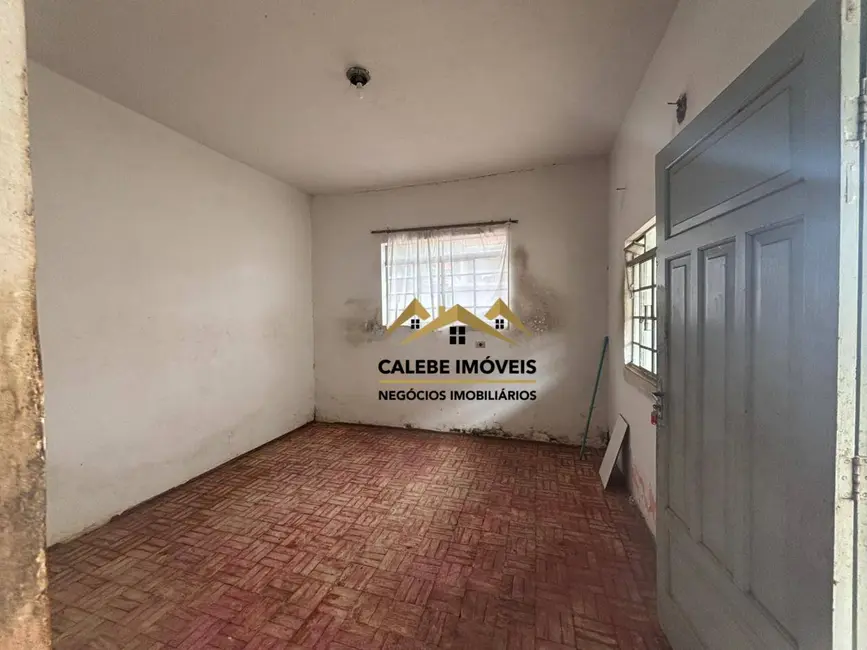 Foto 4 de Casa com 2 quartos à venda, 140m2 em Centro, Tatui - SP