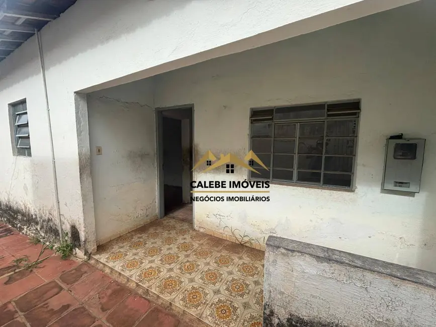 Foto 3 de Casa com 2 quartos à venda, 140m2 em Centro, Tatui - SP