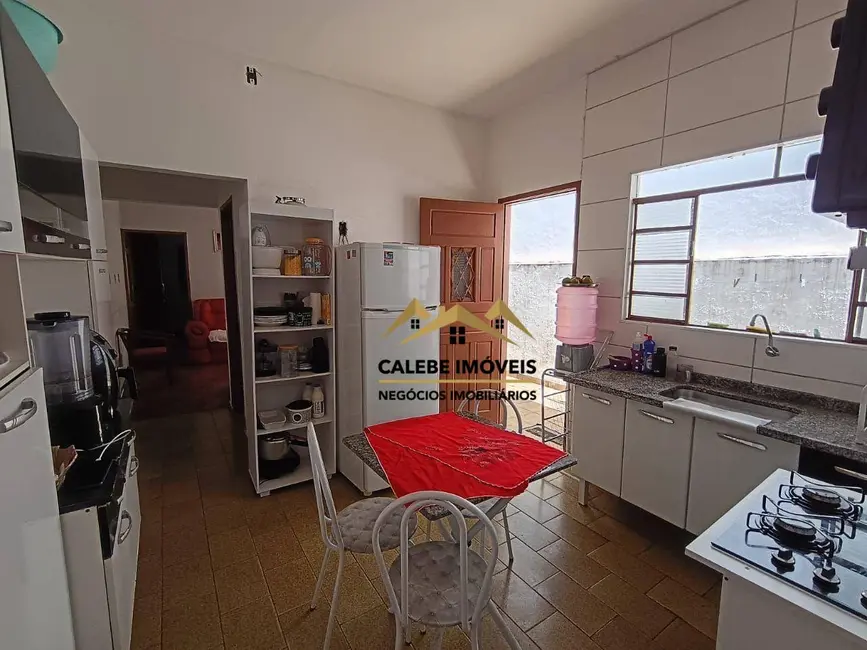 Foto 8 de Casa com 3 quartos à venda, 125m2 em Vila Esperança, Tatui - SP