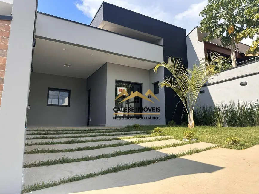 Foto 1 de Casa de Condomínio com 3 quartos à venda, 175m2 em Tatui - SP