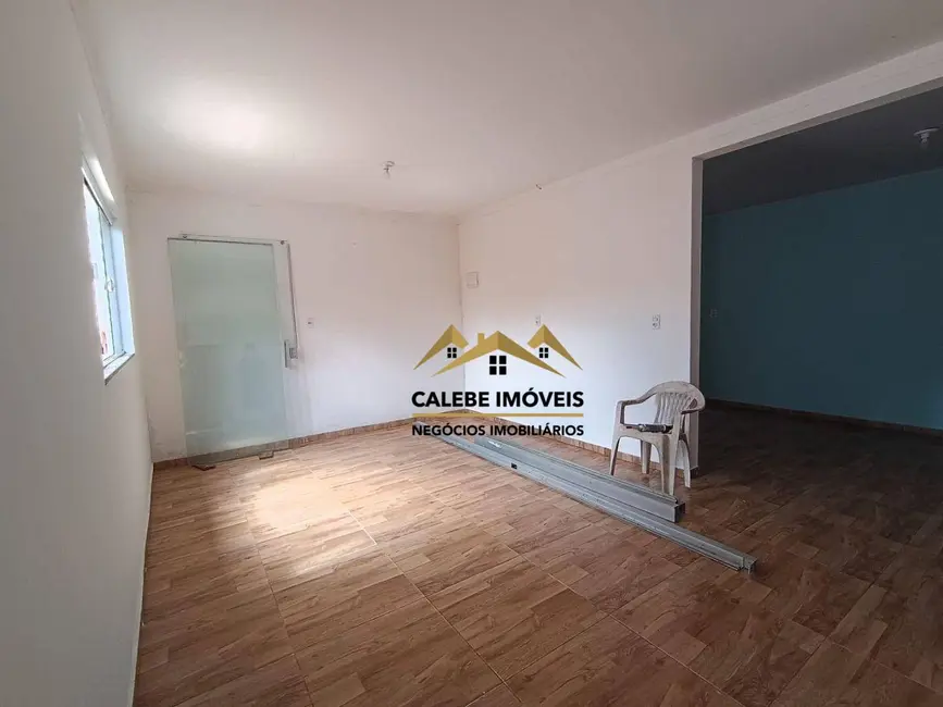 Foto 4 de Casa com 2 quartos à venda, 150m2 em Tatui - SP