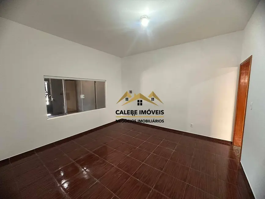 Foto 3 de Casa com 2 quartos à venda, 150m2 em Europark, Tatui - SP