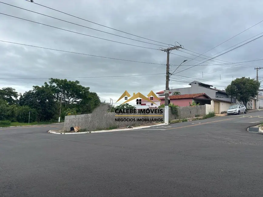 Foto 1 de Terreno / Lote à venda, 309m2 em Jardim Wanderley, Tatui - SP