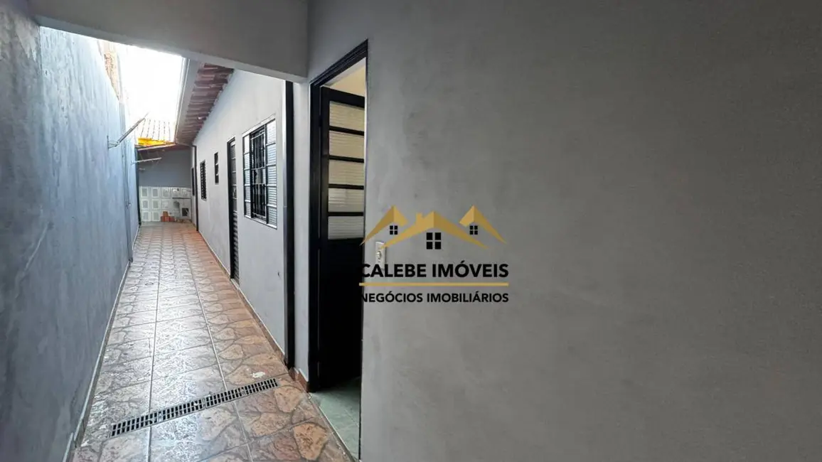 Foto 3 de Casa com 2 quartos à venda, 151m2 em Jardim Rosa Garcia, Tatui - SP