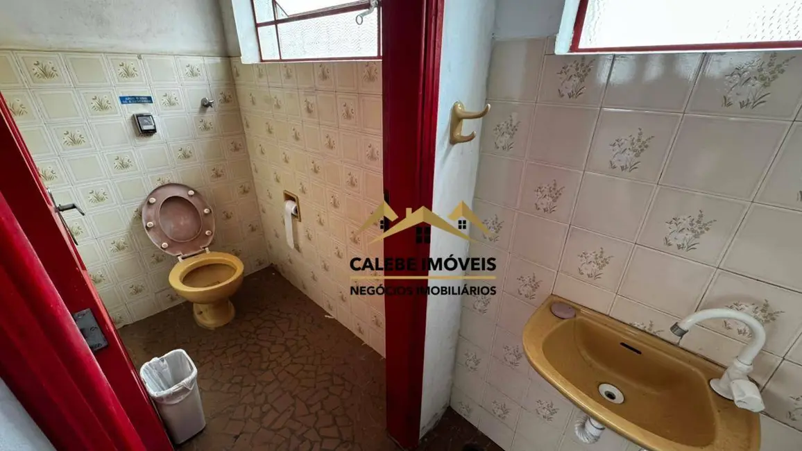 Foto 2 de Loja à venda e para alugar, 209m2 em Jardim Rosa Garcia, Tatui - SP