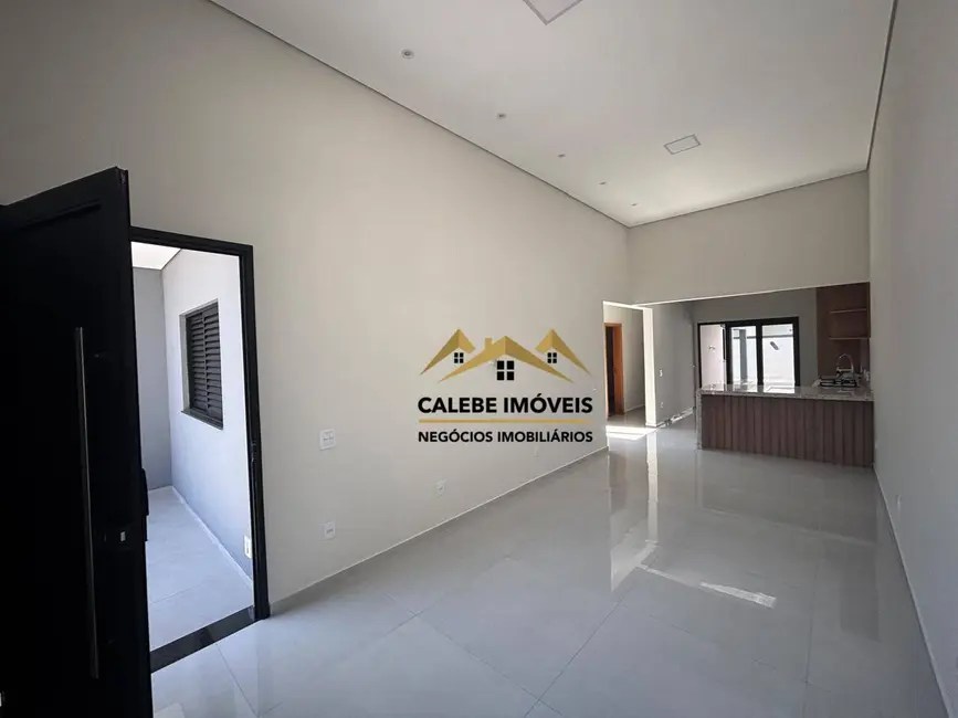 Casa com 3 quartos à venda, 175m2 em Tatui - SP - imagem 2 Foto 2 de Casa com 3 quartos à venda, 175m2 em Tatui - SP