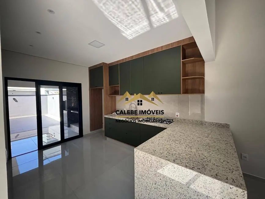 Casa com 3 quartos à venda, 175m2 em Tatui - SP - imagem 4 Foto 4 de Casa com 3 quartos à venda, 175m2 em Tatui - SP